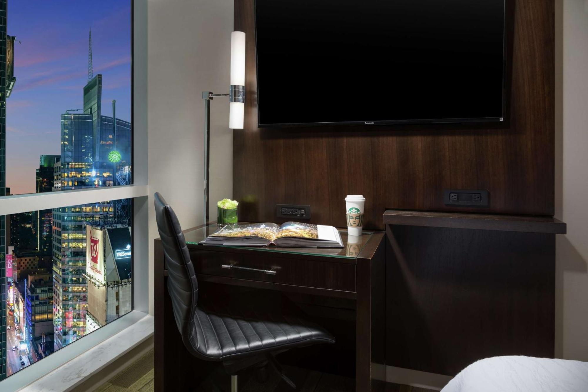 Hilton Garden Inn New York - Times Square Central Luaran gambar