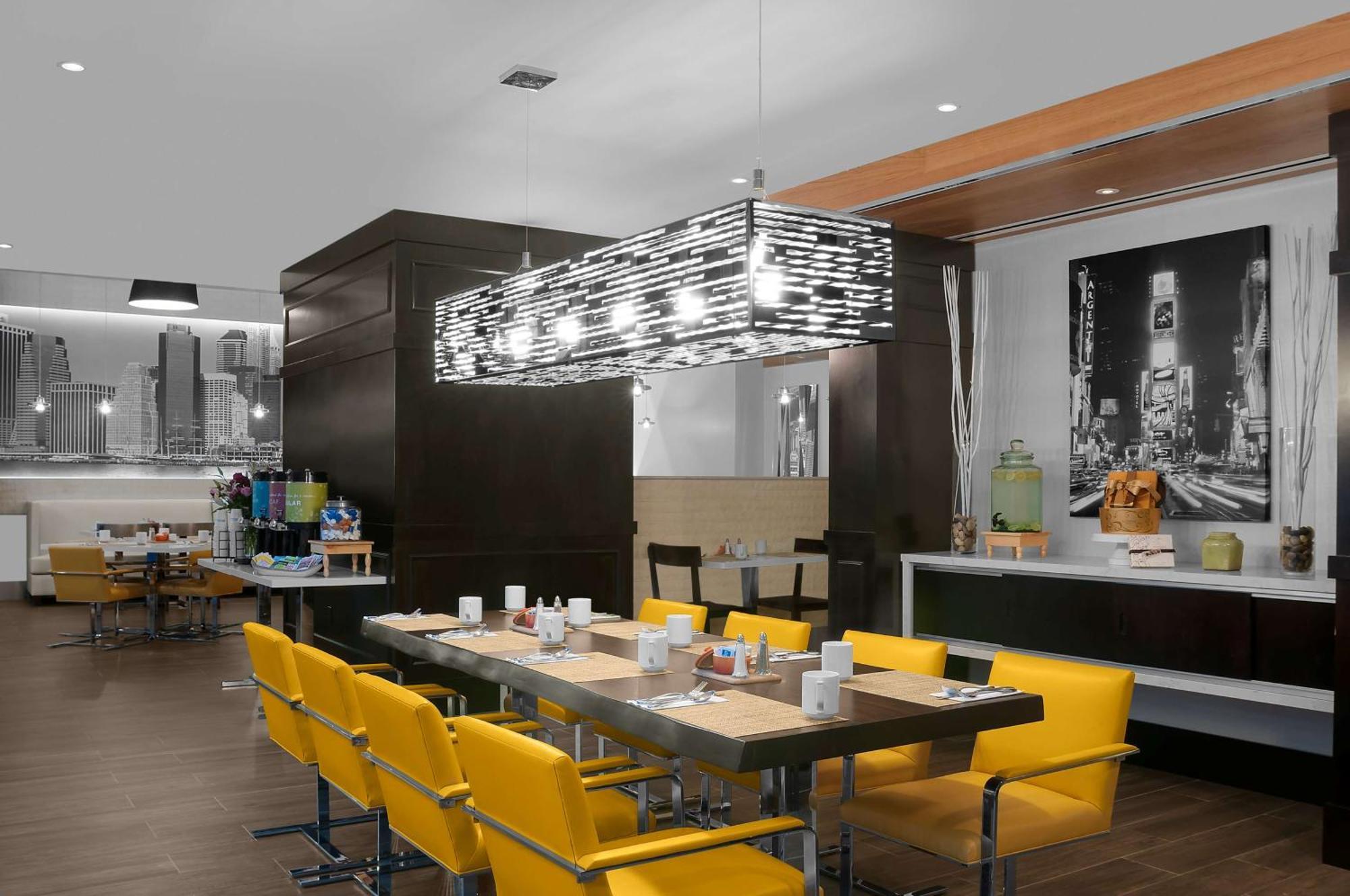 Hilton Garden Inn New York - Times Square Central Luaran gambar